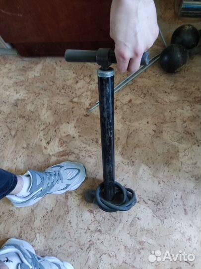 Насос ручной для велосипеда