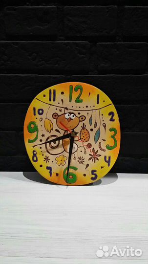Часы ручной работы настенные