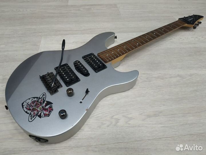 Электрогитара Yamaha