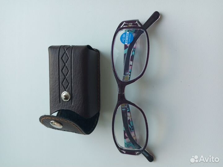 Очки для зрения +2, 5