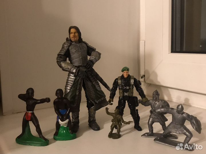 Продаю солдатиков