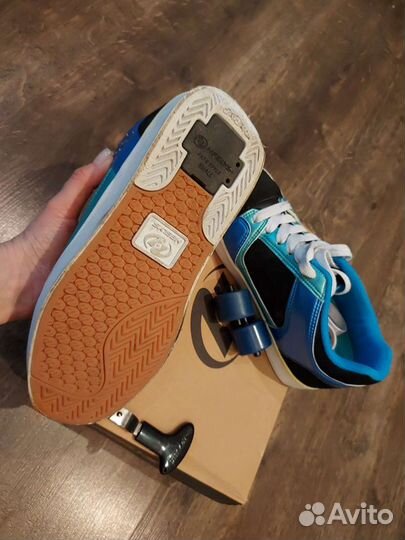 Роликовые кроссовки heelys