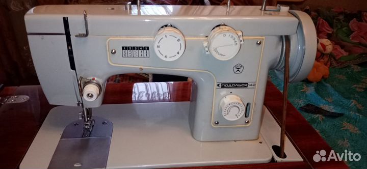 Швейная машина Подольск 142
