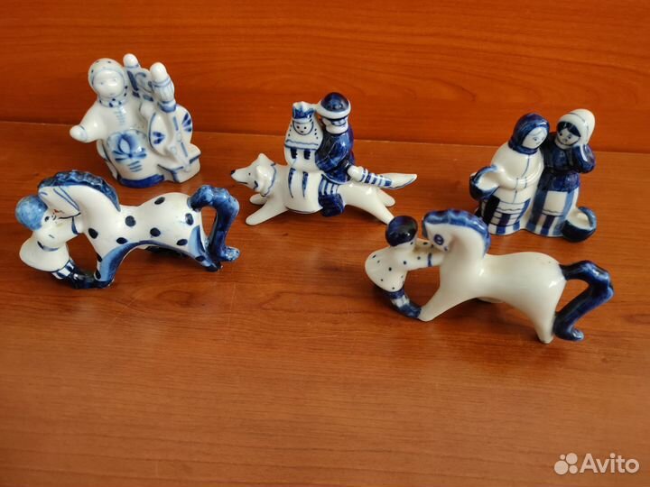 Фигурки гжель