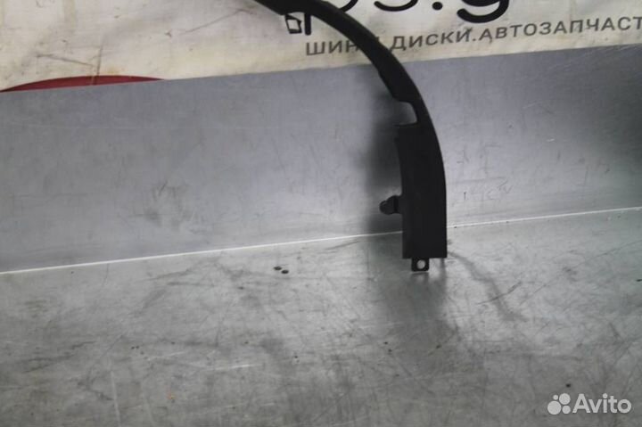 Молдинг стекла передней левой двери Chevrolet Cru