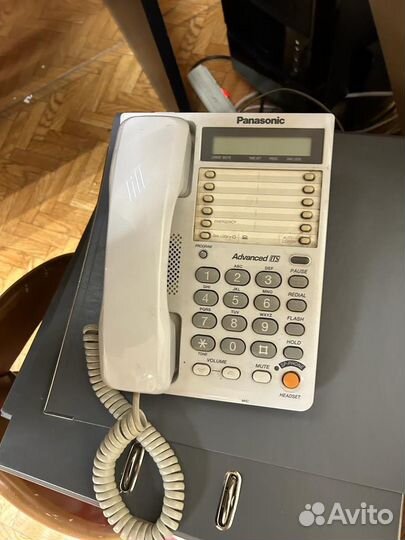 Телефонный аппарат для офиса, факс