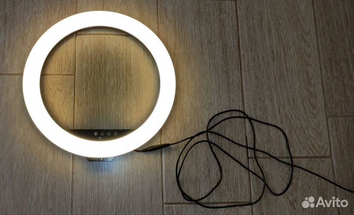 Кольцевая лампа со штативом бу