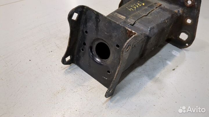 Кронштейн усилителя бампера Chevrolet Equinox 2017, 2020