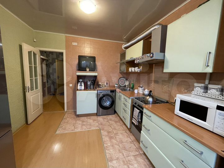 2-к. квартира, 64 м², 2/9 эт.