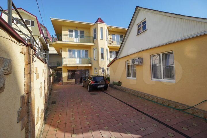 Комната 16 м² в 8-к., 2/3 эт.