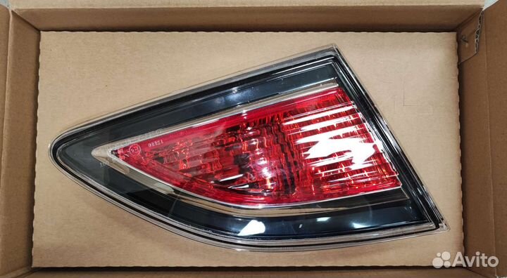 Фонарь задний Mazda 3 BL внутренний левый