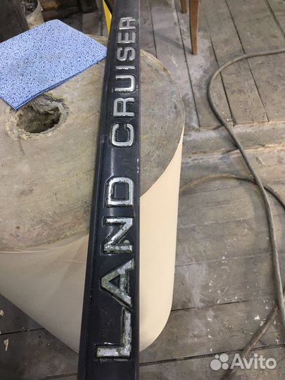 Молдин крышки багажника