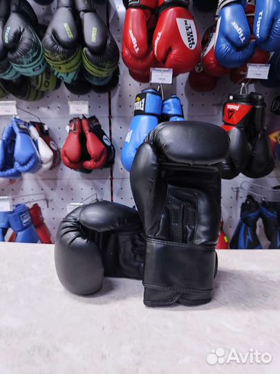 Боксерские перчатки Reebok 10/12 OZ