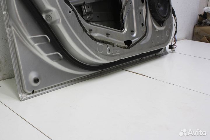 Дверь передняя левая Toyota Ipsum 2 ACM21W 2003