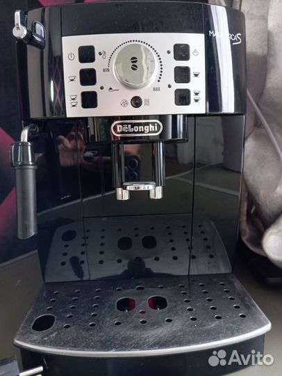 Кофемашина delonghi magnifica s cappuccino