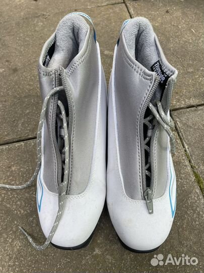 Ботинки лыжные