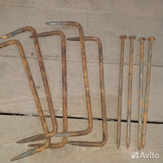 Скобы строительные и гвозди