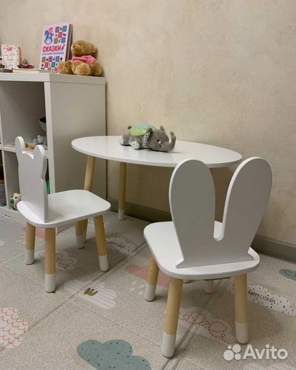 Детский стол и стул
