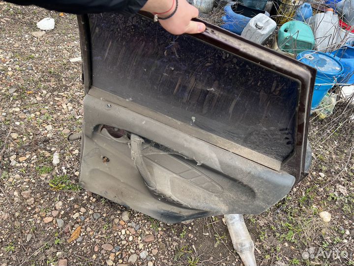 Дверь правая задняя на ваз