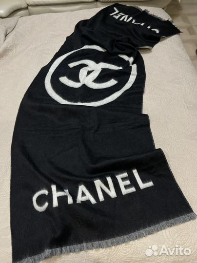 Шарфы и палантин Chanel (оригинал)