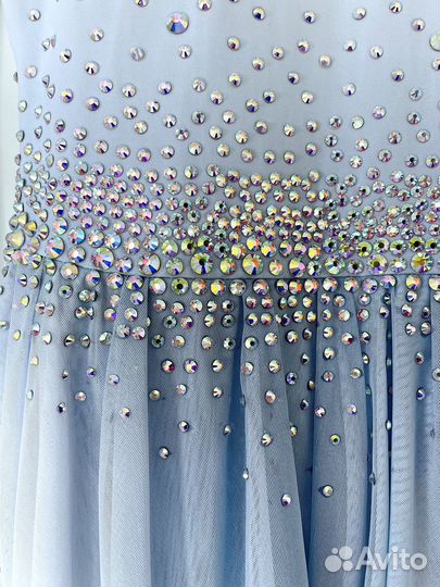 Костюм для фигурного катания