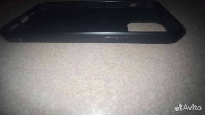 Чехол на iPhone