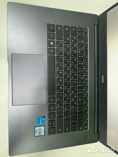 Ноутбук Huawei MateBook B3-520