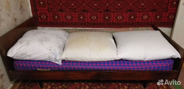 Подушка перьевая, 3 шт