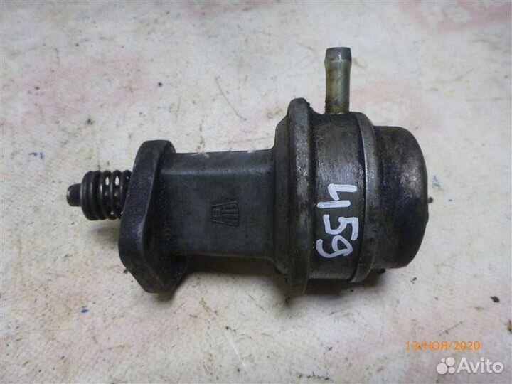 Насос топливный Mercedes-Benz 123 W123 1975-1985