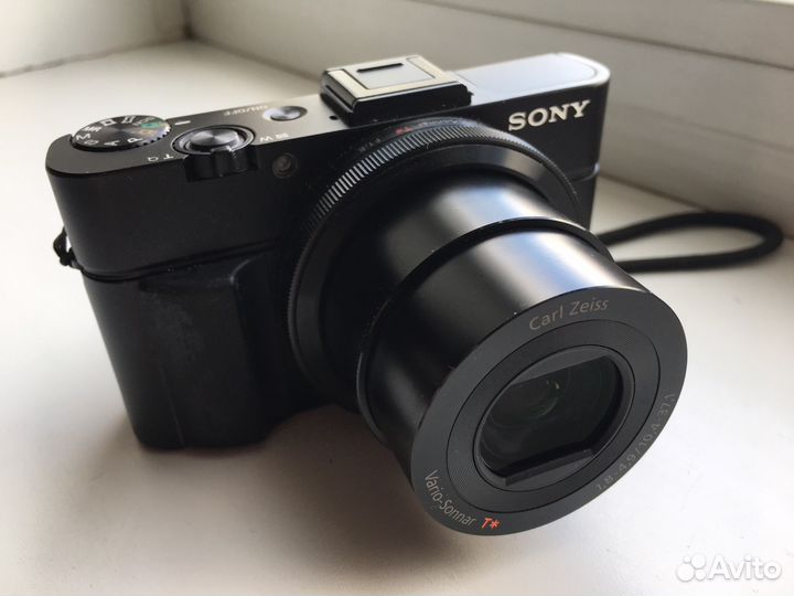 Фотоаппарат Sony RX100 m II