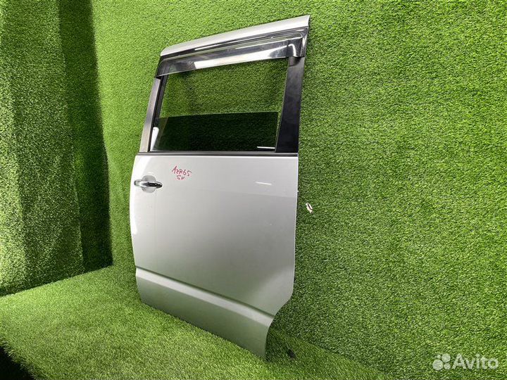 Дверь Цвет-1D4 задняя левая Toyota Noah/Voxy AZR60
