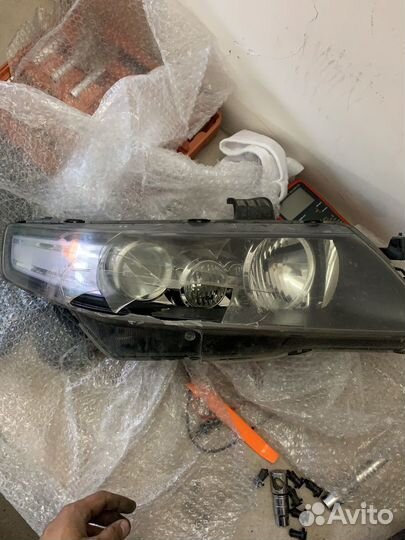 Фара правая Honda Accord 7