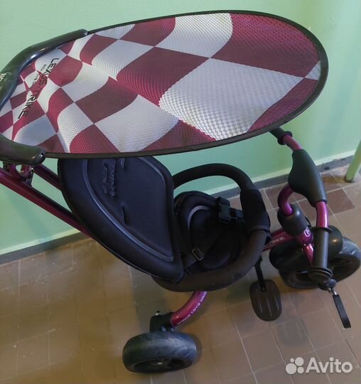 Велосипед 3-х колёсный с родительской ручкой