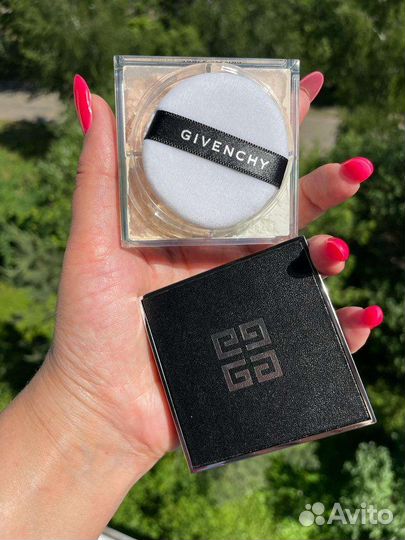 Givenchy Prisme Satin Blanc пудра Белый Сатин нова