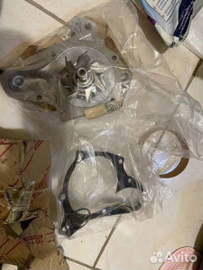 Помпа Toyota 16110-79026