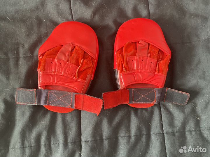 Боксерские лапы кожа