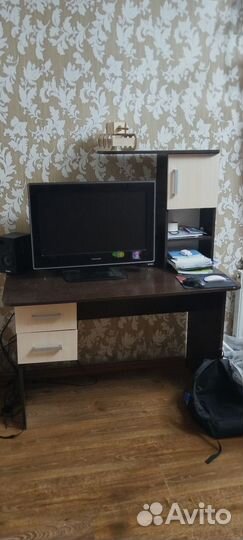 Продам компьютерный стол