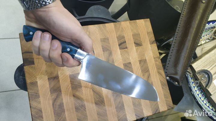 Кухонный нож Сантоку