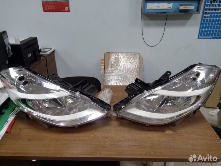 Фары Renault clio 09-11