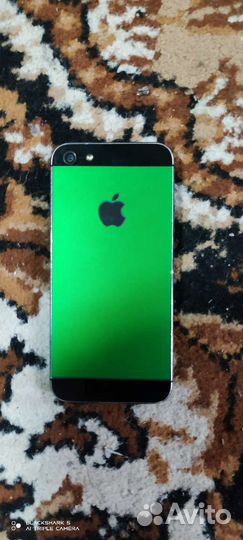 Телефон iPhone 5