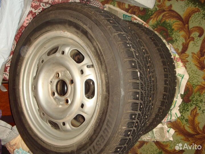 4 Колеса 6J x 14, зимняя резина Бриджстоун 175/70