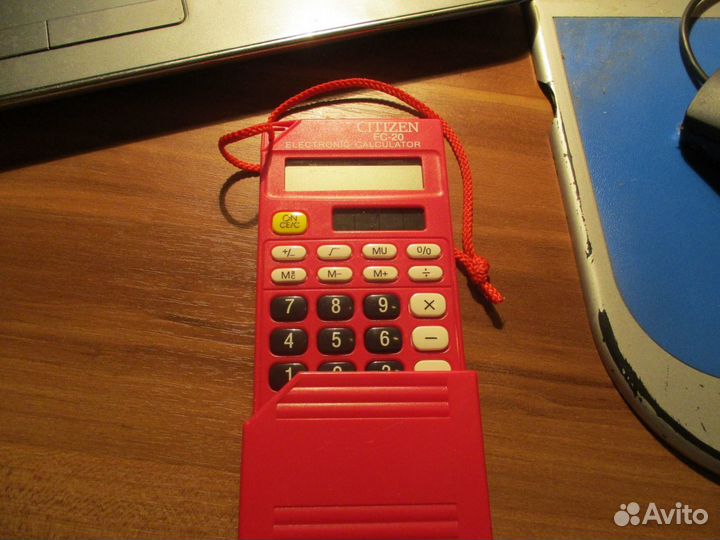 Игры настольные и два миникалькулятора