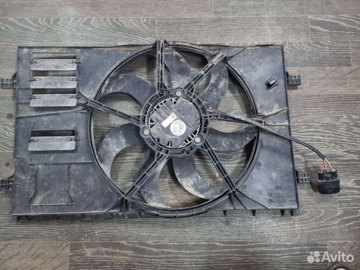 Вентилятор радиатора Volkswagen Tiguan Octavia A7