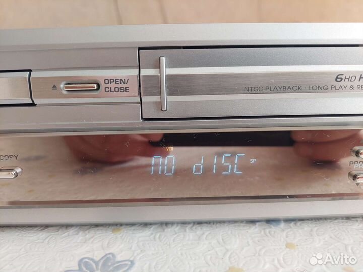 DVD VHS плеер Combo LG DC592W