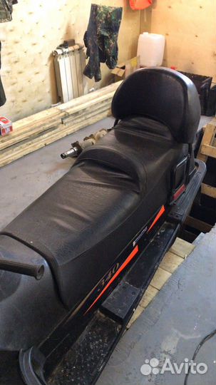 Продам снегоход Arctic Cat