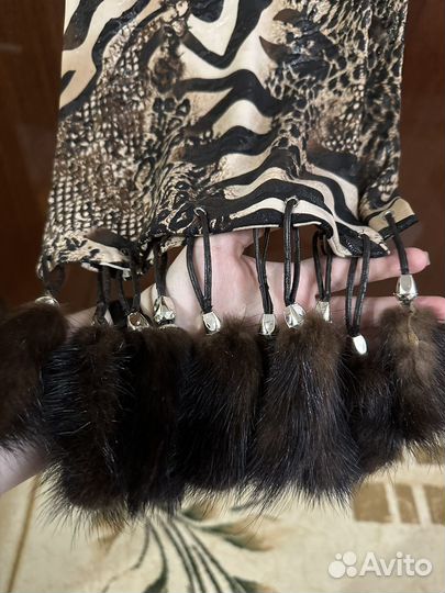 Шарф с норковыми кисточками