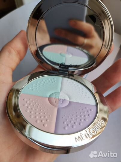 Guerlain meteorites пудра компактная (светлый)