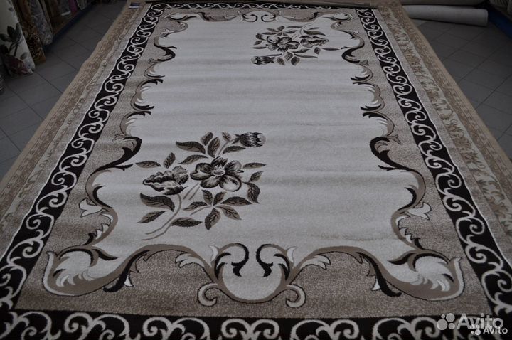 Ковер размером : 3.0х4.0 (№ 22321) новый