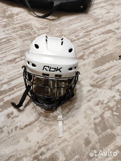 Хоккейный шлем Rbk powered by Jofa