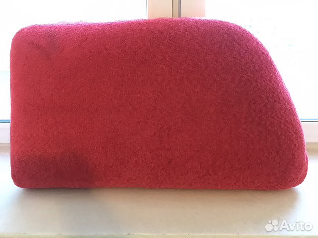 Большая подушка для дивана Красная